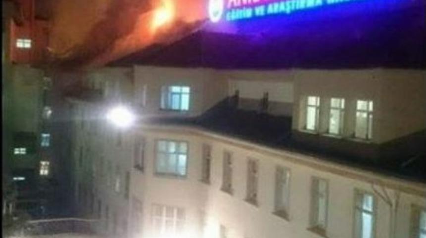 Ankara Numune Eğitim Ve Araştırma Hastanesi&rsquo;nde Yangın
