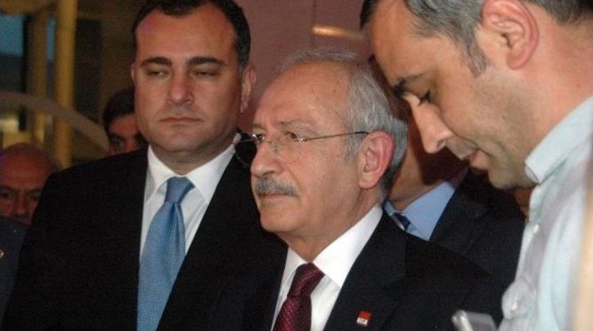 Chp Genel Başkanı Kemal Kılı&ccedil;daroğlu: "t&uuml;rkiye Cumhuriyeti&rsquo;ni Bir Kişinin İki Dudağı Arasına Hapsetmek İstiyorlar"