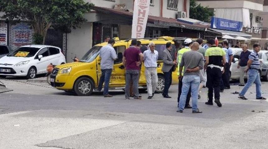 Antalya&rsquo;da Trafik Kazası: 11 Yaralı