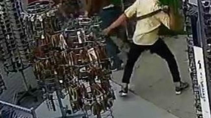 (&ouml;zel Haber) Bı&ccedil;aklı Kavga Kamerada