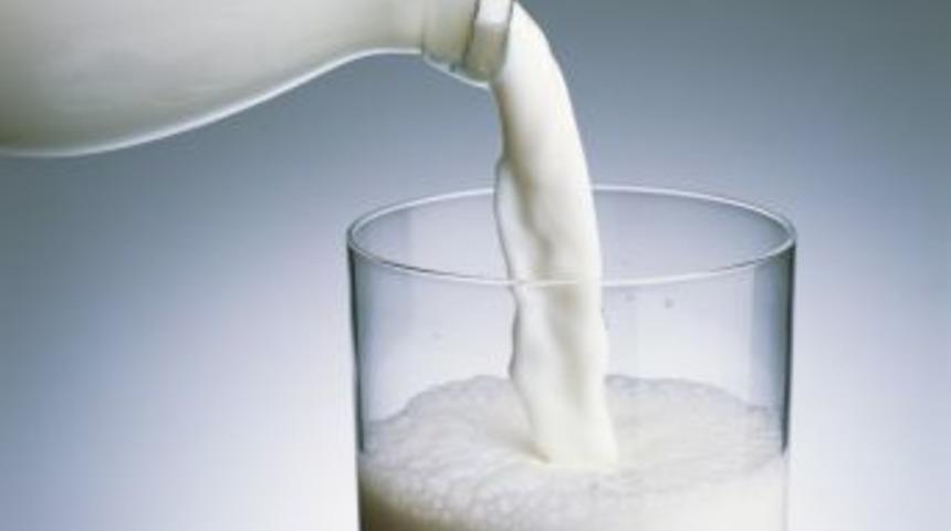 Piazza D&uuml;nya S&uuml;t G&uuml;n&uuml;&rsquo;nde &Ccedil;ocukları S&uuml;tle Karşılayacak