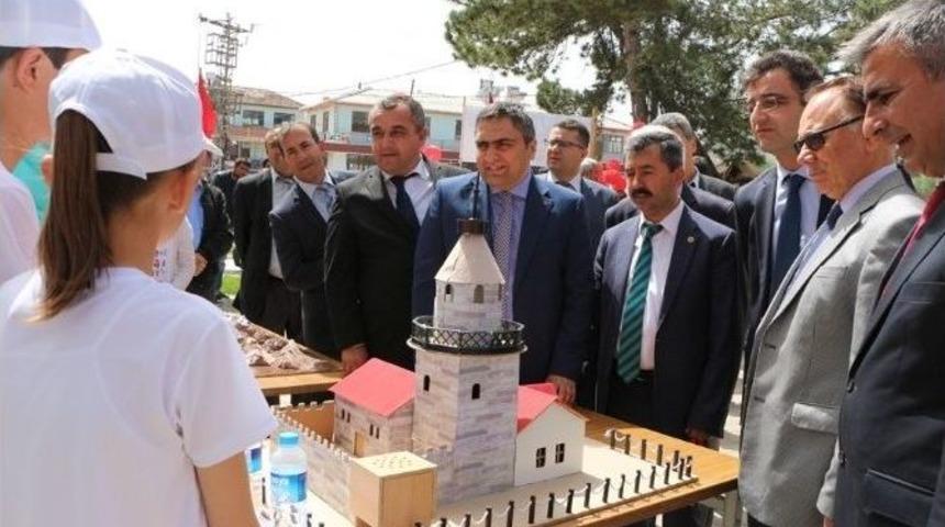 &Ouml;ğrencilerden Bilim Fuarı