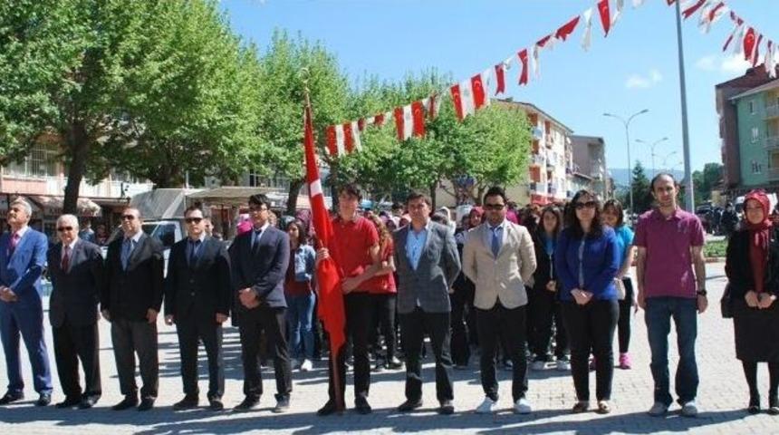 19 Mayıs Gen&ccedil;lik Ve Spor Bayramı Kutlandı