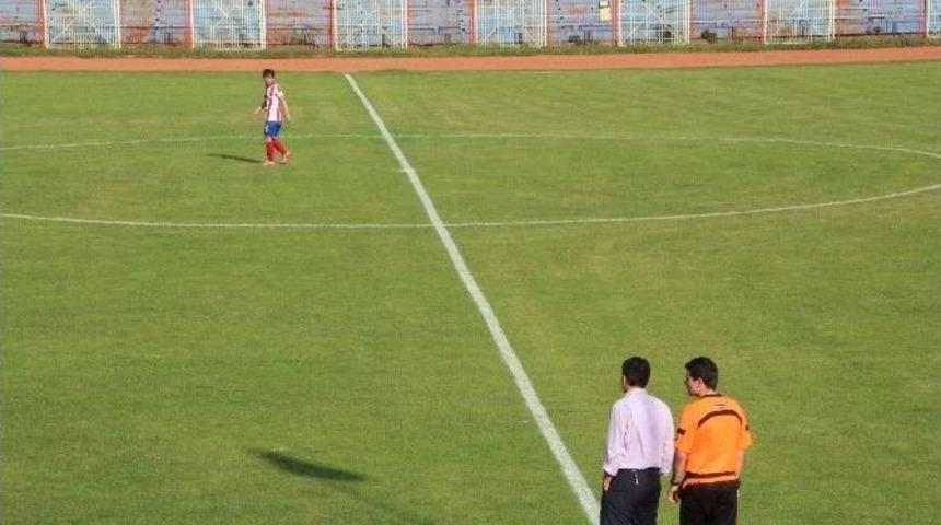 G&ouml;zlemciden Yan Hakeme, &rsquo;penaltı&rsquo; Uyarısı