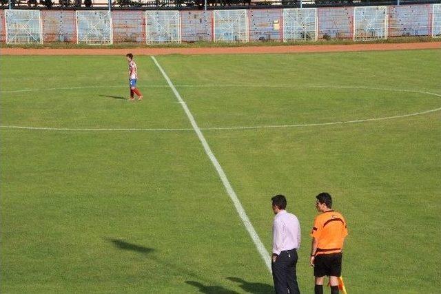 Gözlemciden Yan Hakeme, ’penaltı’ Uyarısı