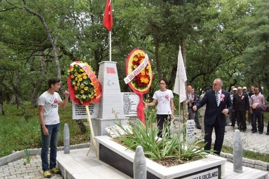 Vefanın Adı Galatasaray Lisesi