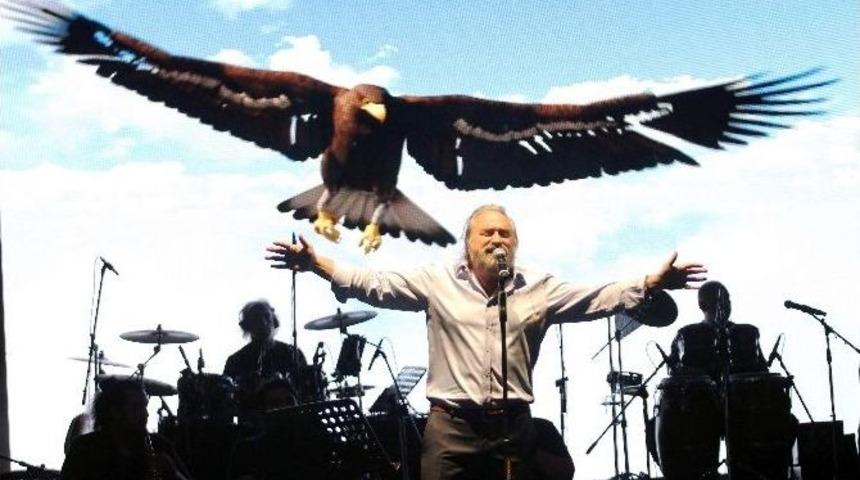 Antalya Volkan Konak&rsquo;la Coştu