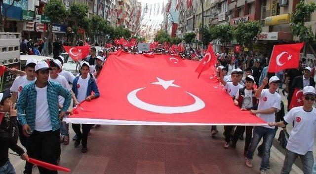 Elazığ&rsquo;da Coşkulu 19 Mayıs 2