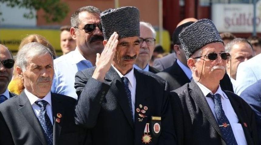 Gebze&rsquo;de 19 Mayıs Gen&ccedil;lik Ve Spor Bayramı T&ouml;reni D&uuml;zenlendi