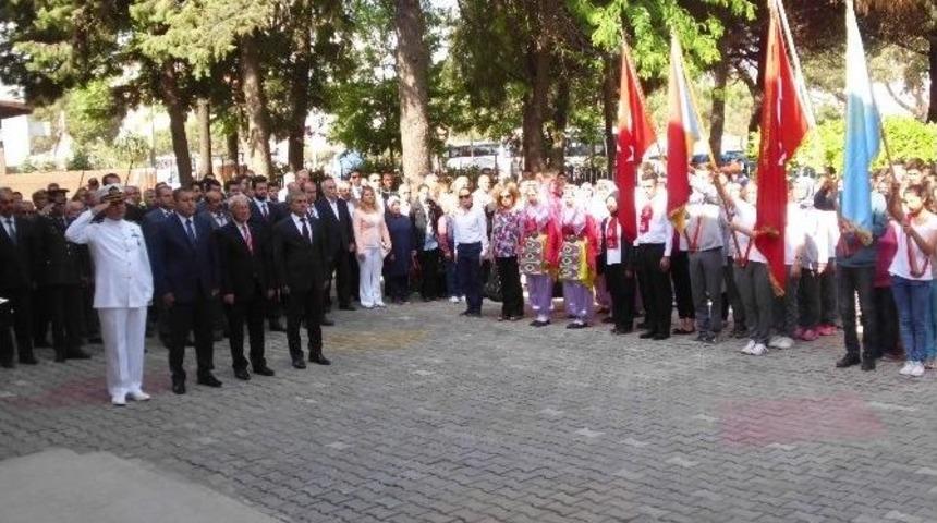 Lapseki İl&ccedil;esinde 19 Mayıs Kutlamaları
