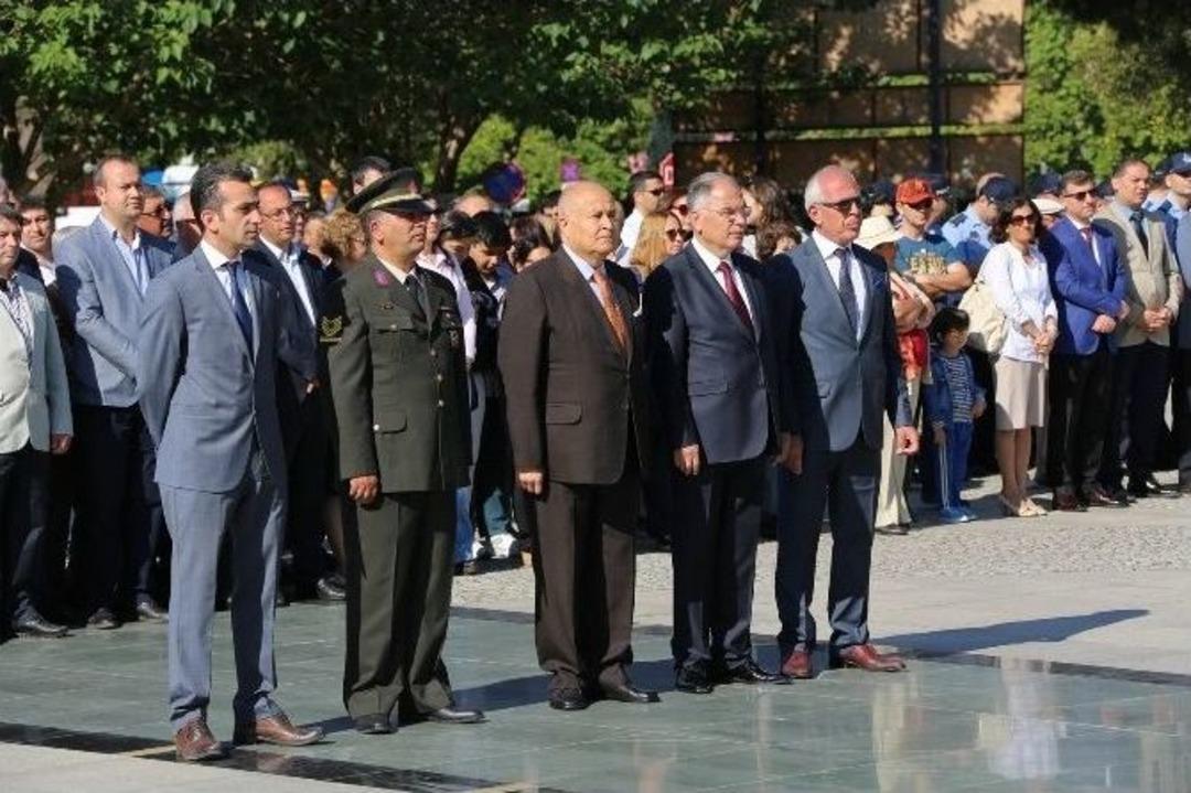 Sel&ccedil;uk&rsquo;ta 19 Mayıs T&ouml;renle Kutlandı