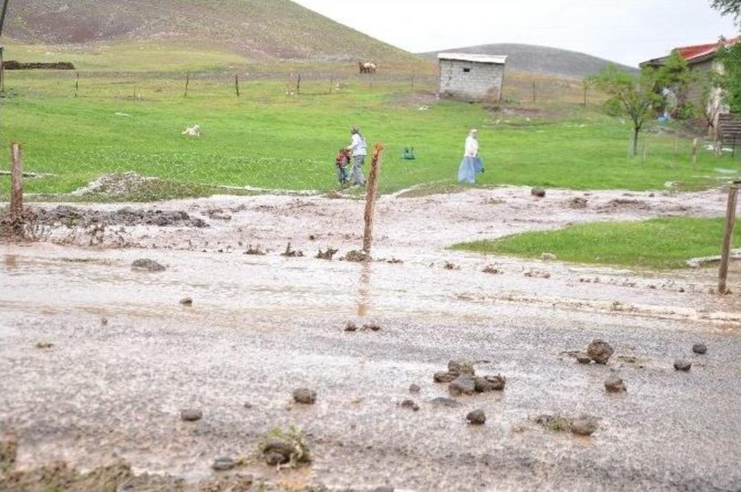 Dolu Yağış Sele D&ouml;n&uuml;şt&uuml;