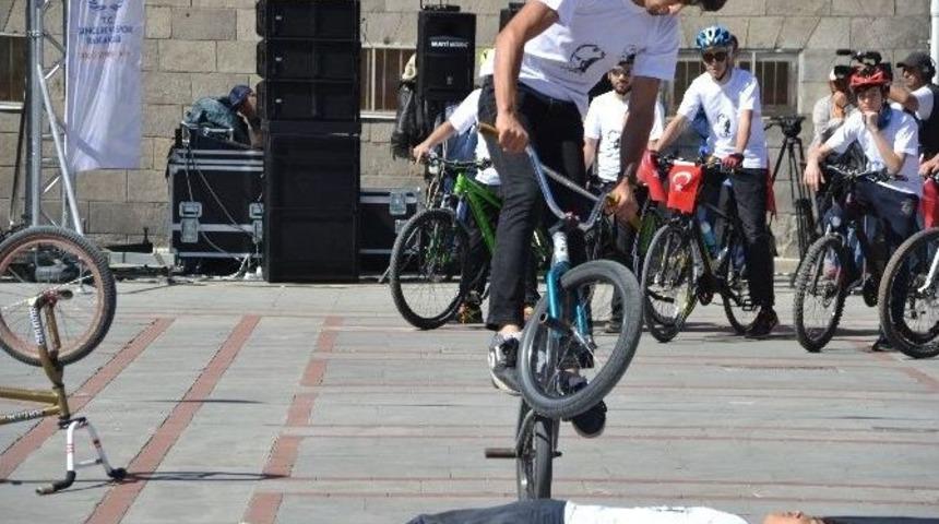 Isparta&rsquo;da Gen&ccedil;lerin Bayram Coşkusu