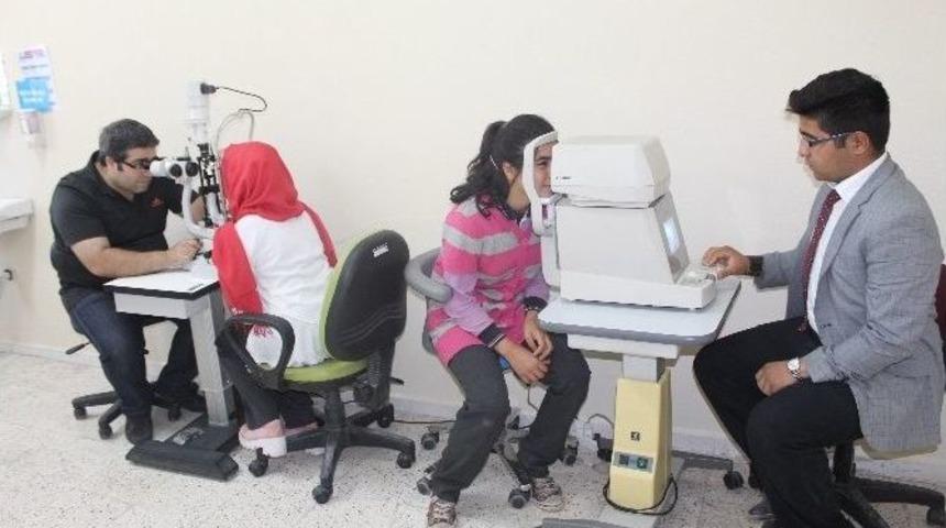 &Ccedil;ameli&rsquo;de 2 Bin 200 &Ouml;ğrenciye G&ouml;z Taraması