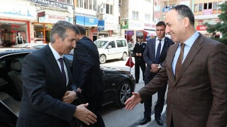 Vali Vekili &Uuml;nl&uuml;ler&rsquo;den Başkan Saygılı&rsquo;ya Ziyaret