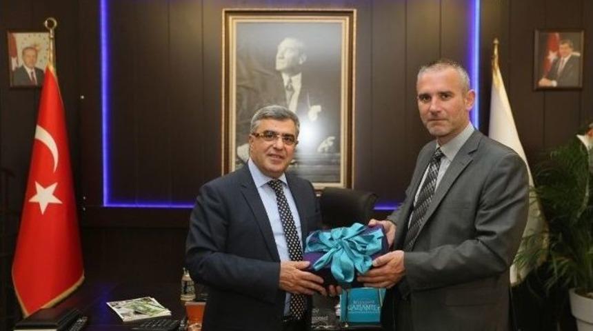 Sloven Sanat&ccedil;ılar Gaziantep&rsquo;te Resim Sergisi A&ccedil;tı