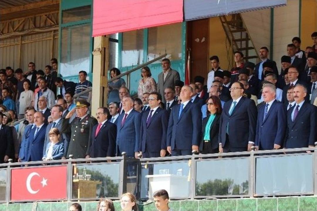 Sakarya&rsquo;da 19 Mayıs Atat&uuml;rk&rsquo;&uuml; Anma, Gen&ccedil;lik Ve Spor Bayramı Kutlandı