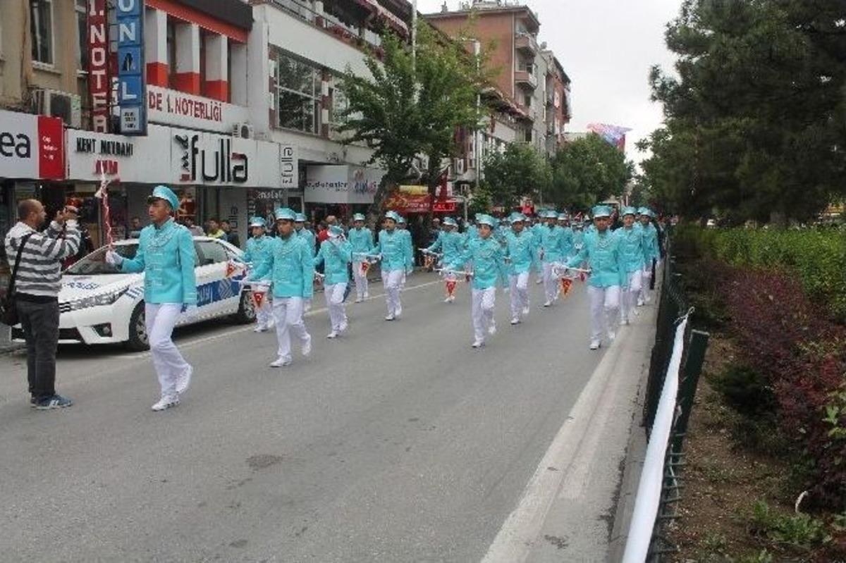 19 Mayıs Gen&ccedil;lik Ve Spor Bayramı Niğde&rsquo;de Coşku İle Kutlandı