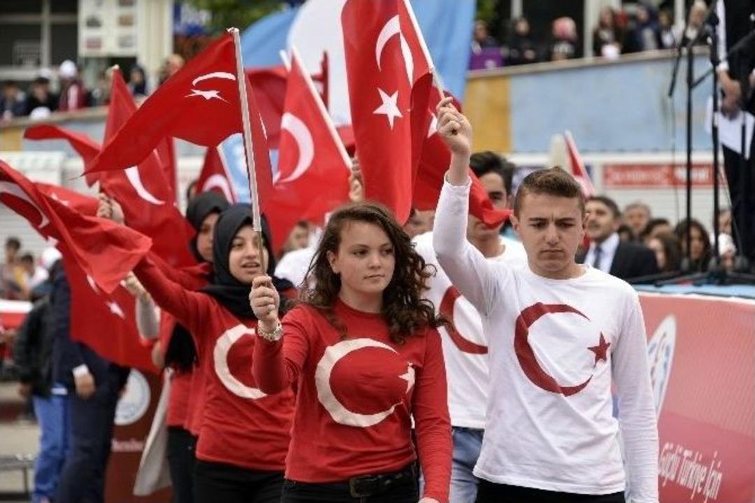 G&uuml;m&uuml;şhane&rsquo;de 19 Mayıs Coşkusu