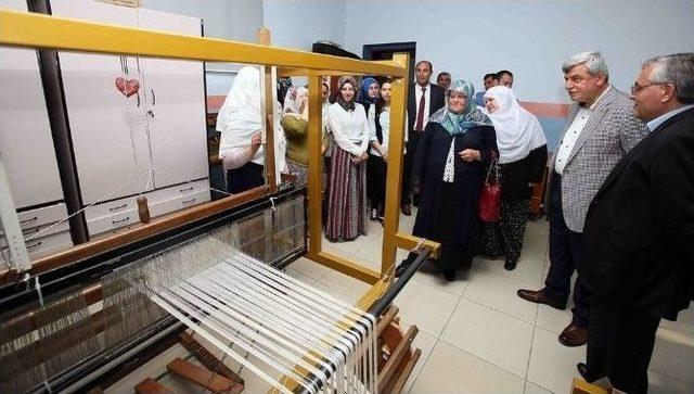 Başkan Karaosmanoğlu, Eskişehir&rsquo;de Tecr&uuml;belerini Paylaştı 3
