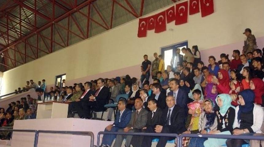 Şemdnli&rsquo;de 19 Mayıs Coşkusu