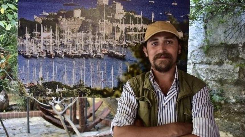 Gazetecinin Sergisi B&uuml;y&uuml;ledi