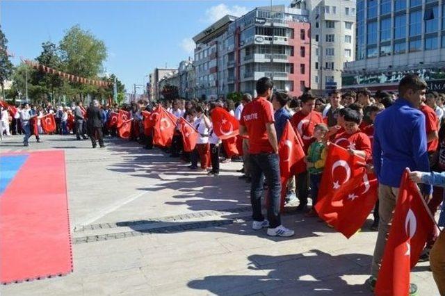 Uşak’ta 19 Mayıs Gençlik Ve Spor Bayramı Kutlandı