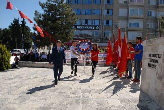 Burdur&rsquo;da &lsquo;gen&ccedil;lik Bayramı&rsquo; Coşkusu 3