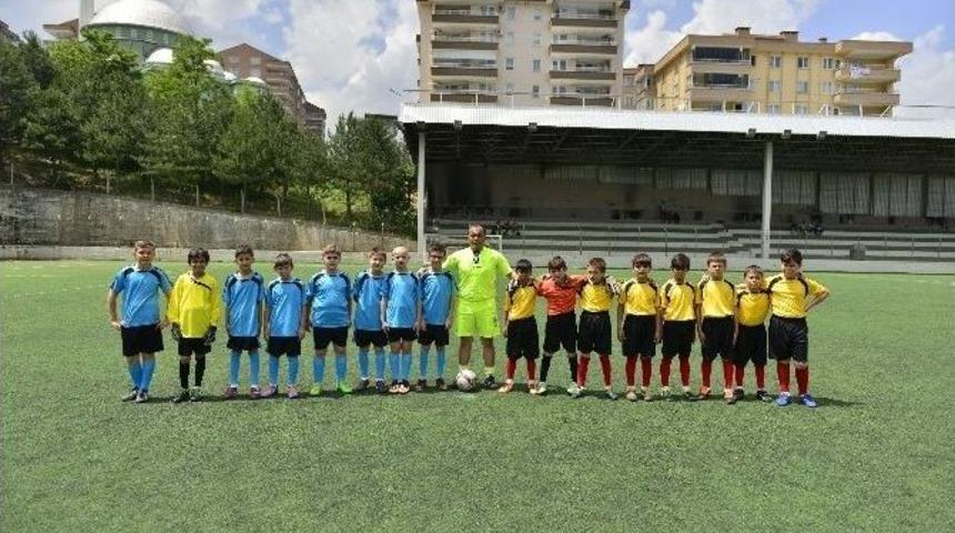 &Ouml;ğrenciler &lsquo;başkanlık Kupası&rsquo;nda Yarışıyor