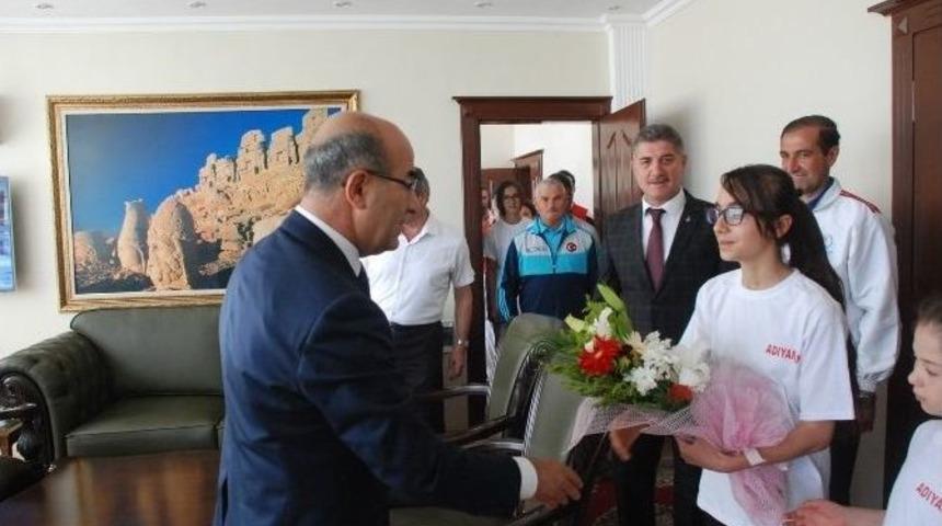 Gen&ccedil;lerden Vali Demirtaş&rsquo;a Ziyaret