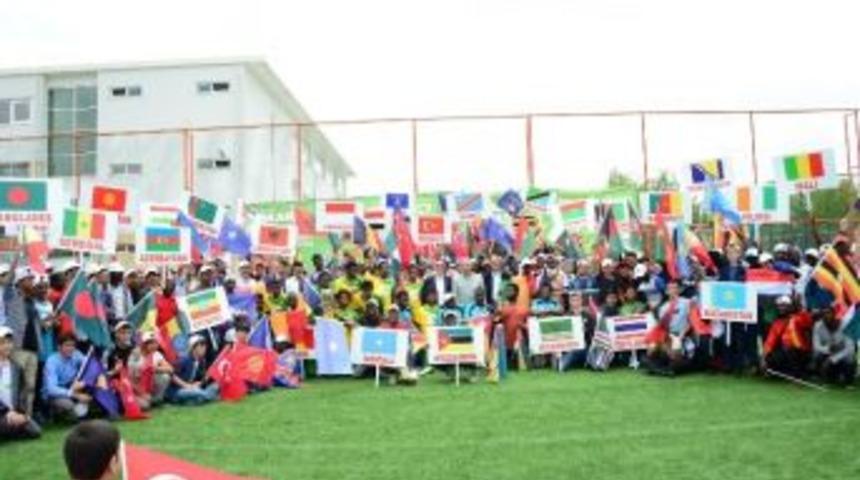 Uluslararası Turnuvada Dostluk Kazandı