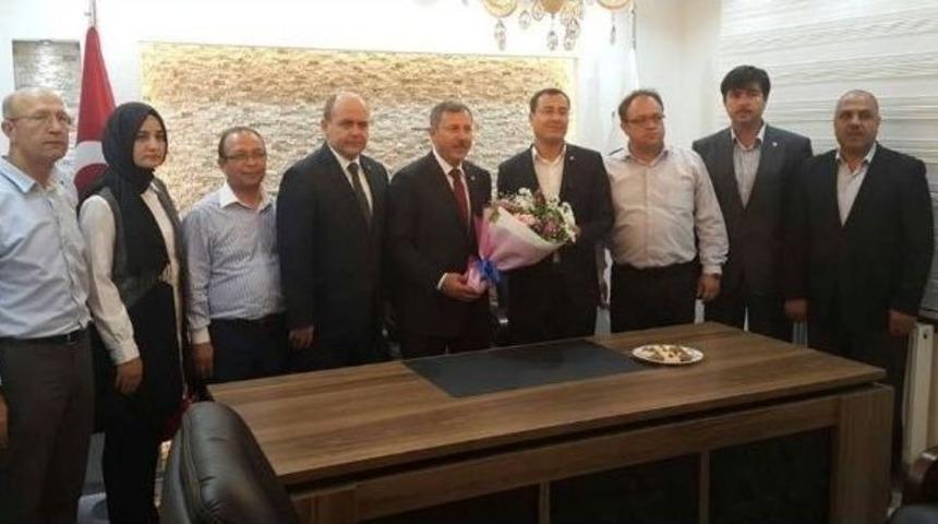 &Ouml;zdağ&rsquo;dan Manisa Eğitim-bir-sen&rsquo;e Ziyaret