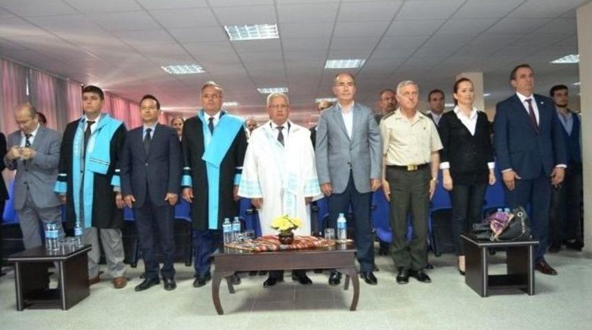 Ayvalık Meslek Y&uuml;ksekokulunun 22. D&ouml;nem Kep Fırlatma Coşkusu