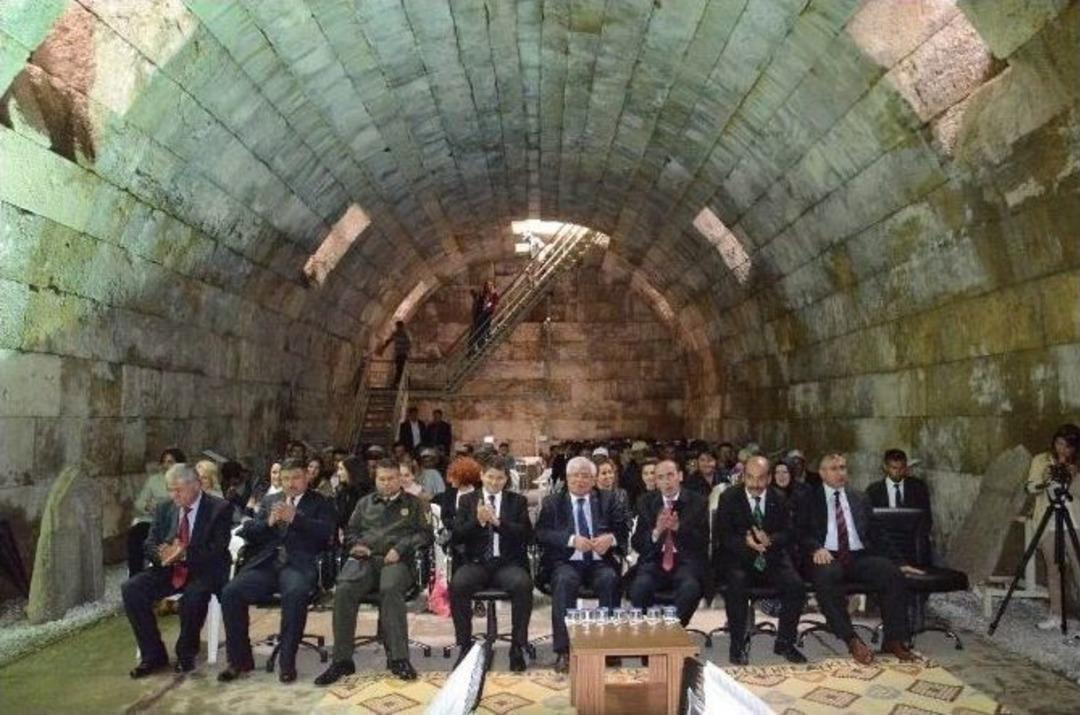 Aizanoi&rsquo;de M&uuml;zeler Haftası Etkinliği