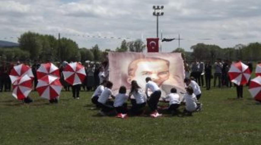 Daday&rsquo;da 19 Mayıs Coşkuyla Kutlandı