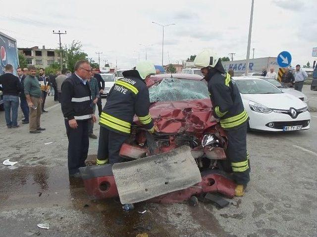 Samsun&rsquo;da Trafik Kazası: 1 &Ouml;l&uuml;, 1 Yaralı 3
