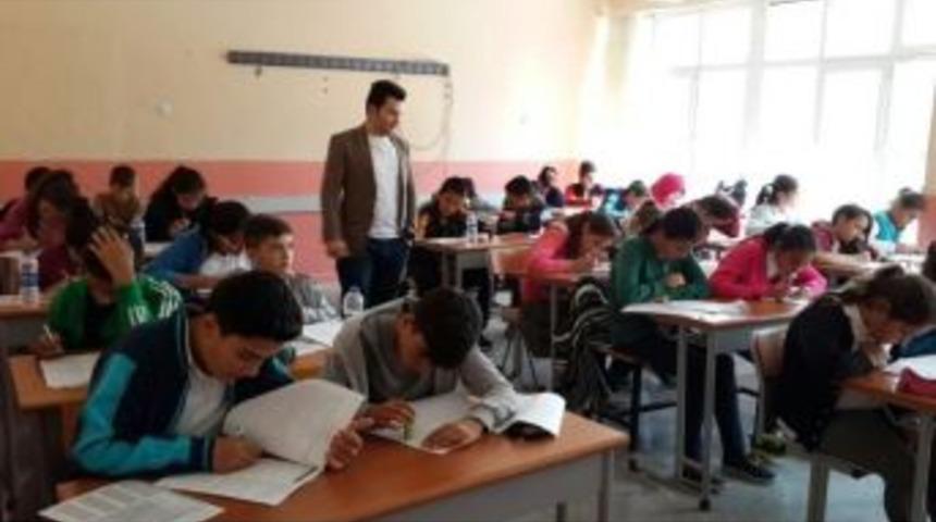 Kulu&rsquo;da Okullar Arası Kitap Okuma Yarışması