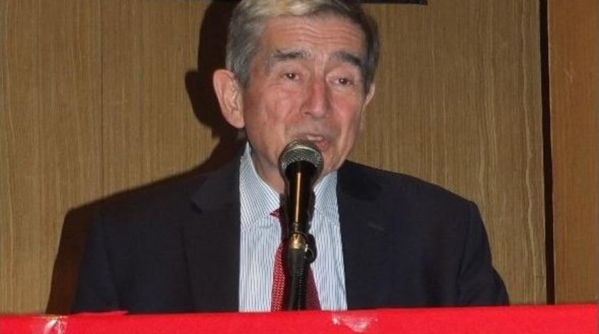 Onur &Ouml;ymen, Antalya&rsquo;da Altıok Grubu &Uuml;yeleriyle S&ouml;yleşiye Katıldı