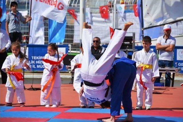 Süleymanpaşalılar 19 Mayıs Atatürk’ü Anma Ve Gençlik Bayramını Kutladı