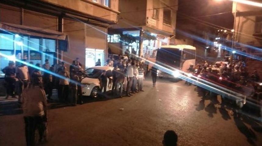 H&uuml;cre Evinde Canlı Bomba Kendisini Patlattı