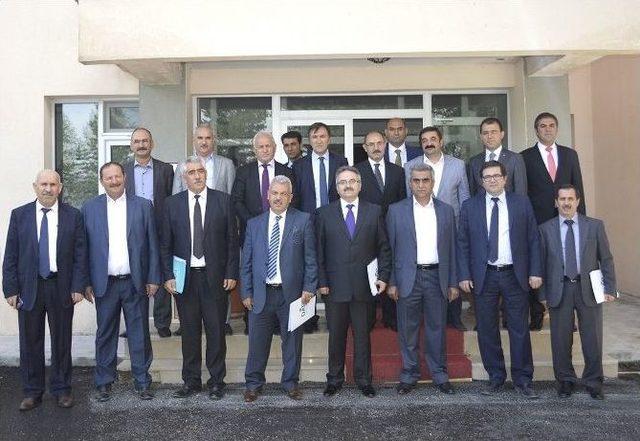 Dap B&ouml;lgesi &ldquo;k&uuml;&ccedil;&uuml;k &Ouml;l&ccedil;ekli Tarımsal Sulama Ve His G&ouml;leti Projeleri&rdquo;nin Protokolleri İmzalandı 2