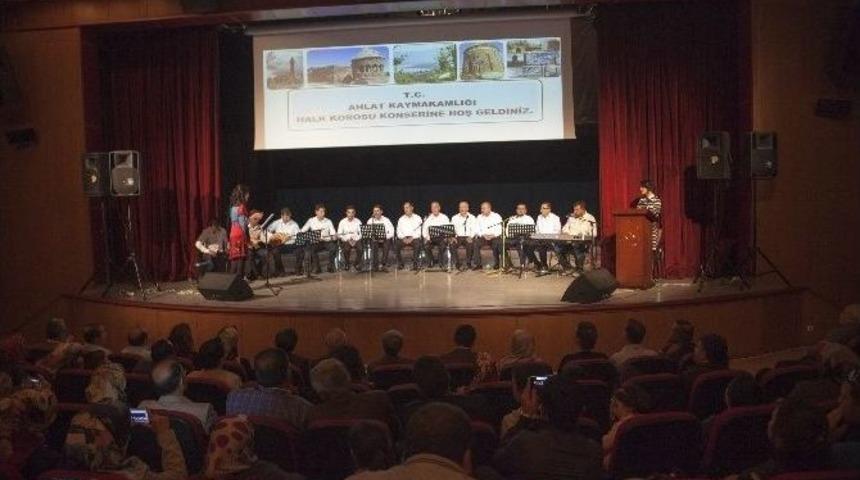 Ahlat Halk Korosu&rsquo;ndan Muhteşem Konser