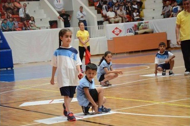 Seyhan 1. Geleneksel Çocuk Oyunları Şenliği Sona Erdi