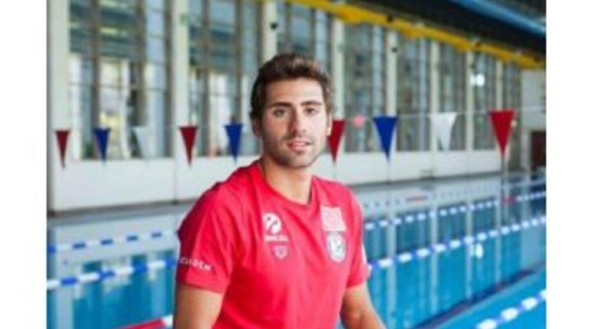 Nezir Karap&rsquo;tan 800 Metre Y&uuml;zmede Rekor