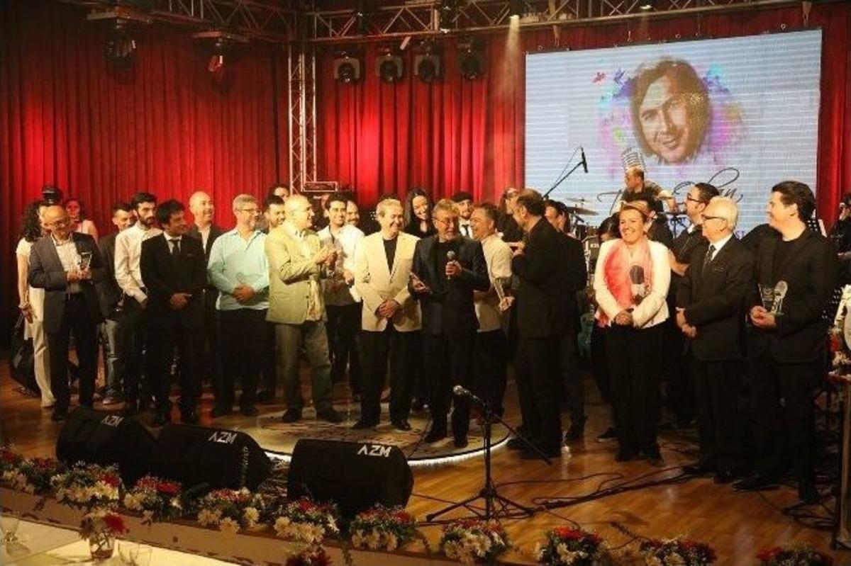 Tanju Okan Pop M&uuml;zik Beste Yarışması Sonu&ccedil;landı