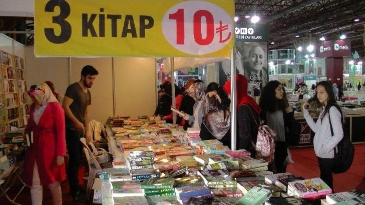 8. Kocaeli Kitap Fuarını&rsquo;na &Ouml;ğrenci Akını