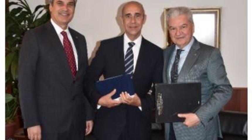 Demirtaş&rsquo;ın İtalyan Başbakanı Davetine B&uuml;y&uuml;kel&ccedil;i&rsquo;den Yeşil Işık