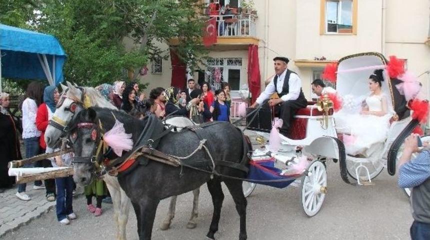 Gelin Arabası Yerine Fayton