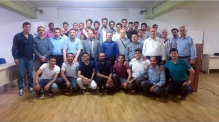 İhlas Vakfı &Ccedil;ukurova Erkek &Ouml;ğrenci Yurdu&rsquo;nda Mezuniyet Coşkusu