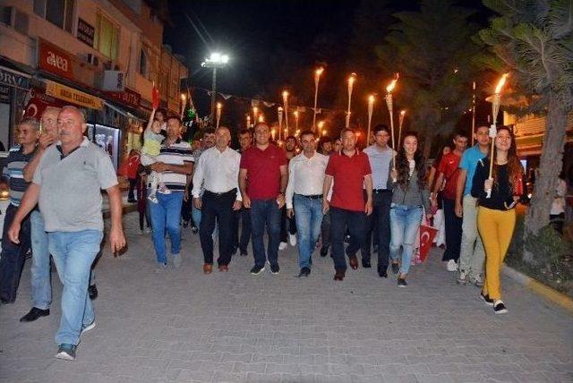 Demre&rsquo;de Fener Alayı Yapıldı 1